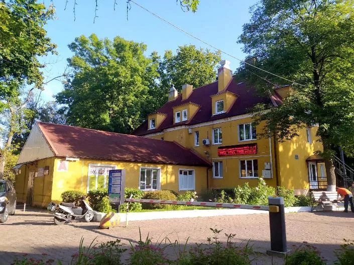 Зубные врачи, ранее принимавшие пациентов на ул. М. Расковой, 10, ведут прием в поликлиническом отделении № 1