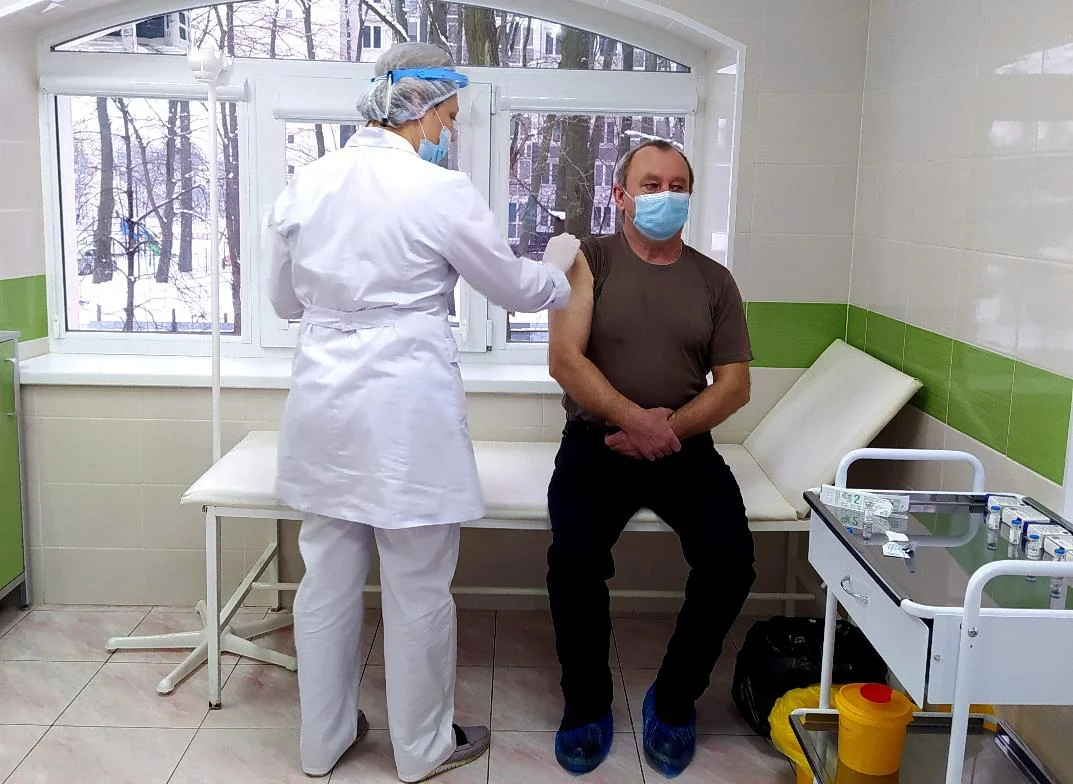 В Городской больнице № 2 проходит вакцинация против коронавирусной инфекции