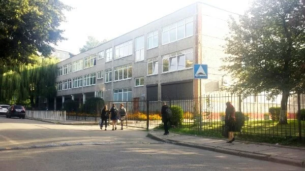 Заместитель главного врача по медицинской части Анастасия Викс  встретилась с родителями учащихся химико-биологических классов гимназии № 22