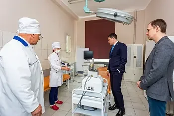 Антон Алиханов ознакомился с работой флебологического центра в Балтийске Антон Алиханов ознакомился с работой флебологического центра в Балтийске