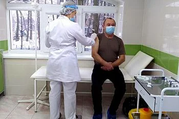 В Городской больнице № 2 проходит вакцинация против коронавирусной инфекции