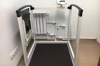 В гериатрическом отделении появились специализированные медицинские весы