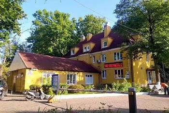 Зубные врачи, ранее принимавшие пациентов на ул. М. Расковой, 10, ведут прием в поликлиническом отделении № 1