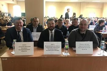 Главный врач Городской больницы № 2 Степан Миракян принял участие в ярмарке вакансий, которая прошла в Санкт-Петербурге