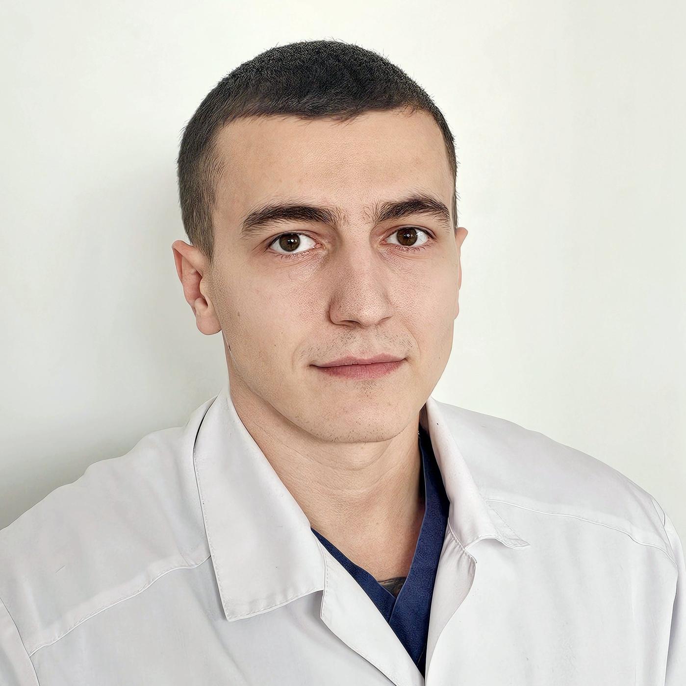 АСВАРОВ Валерий Русланович