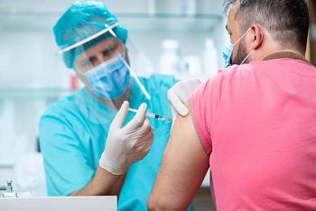 Как записаться на вакцинацию против COVID-19 и гриппа